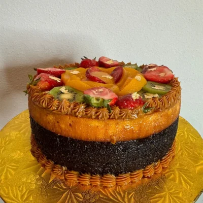 Torta Quesillo con Frutas